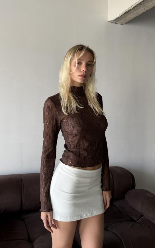 TOP ENCAJE CUELLO CERRADO LENTEJUELAS – ART. 74